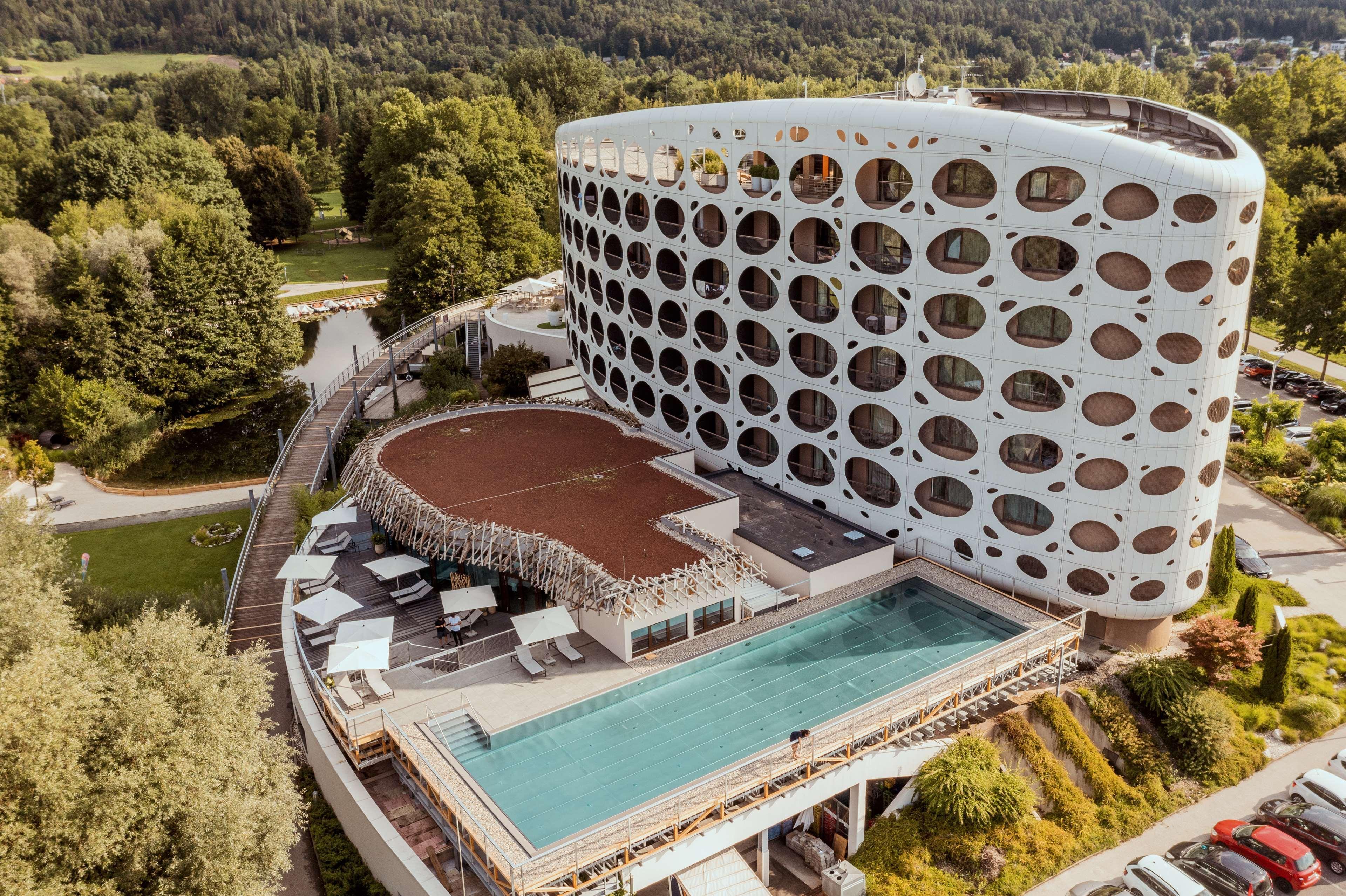 シーパーク ホテル コングレス&スパ クラーゲンフルト エクステリア 写真